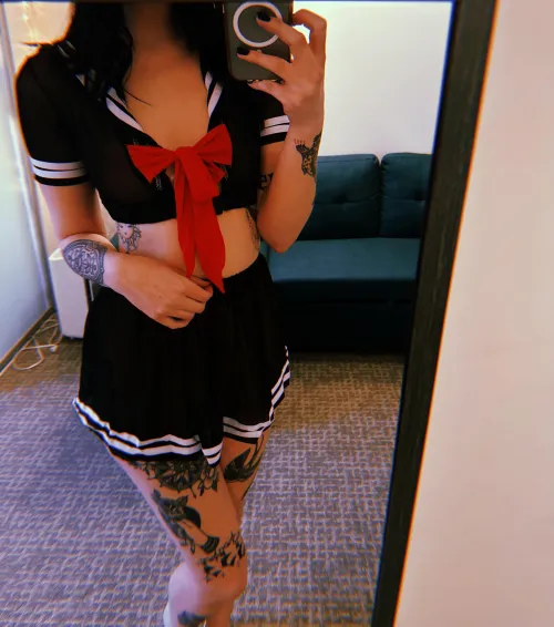 goth gf at ur service 🖤🫡