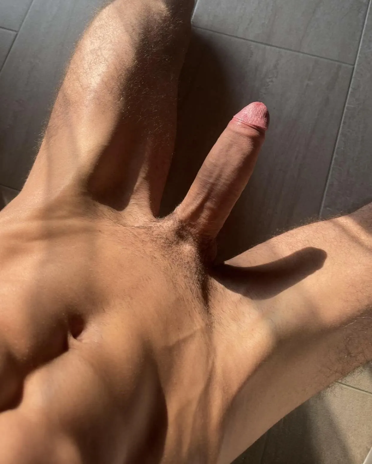 [M24] it's my first time please be nice 😏