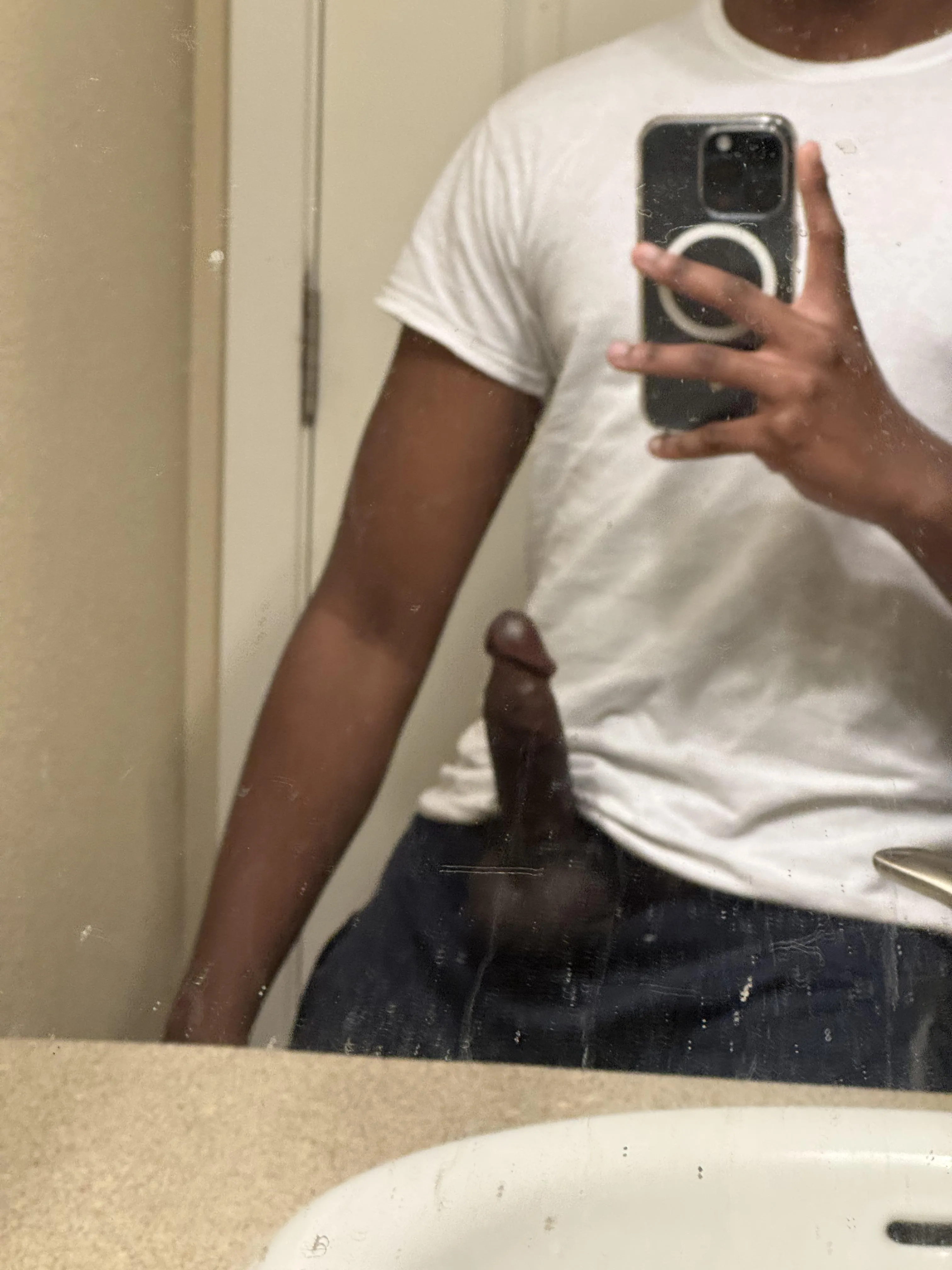 18, need a snowbunny