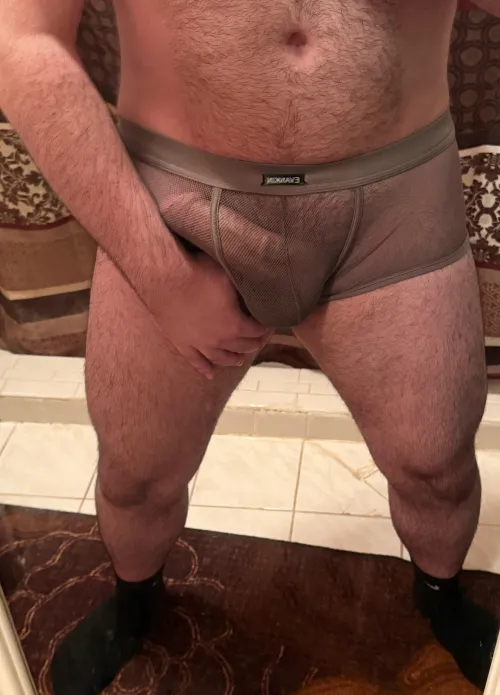 [29] Haven’t showered since Sunday and the smell is getting me so turned on. Who wants a whiff?