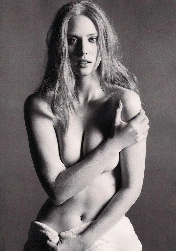 Deborah Ann Woll. No make up. No shirt. 2011