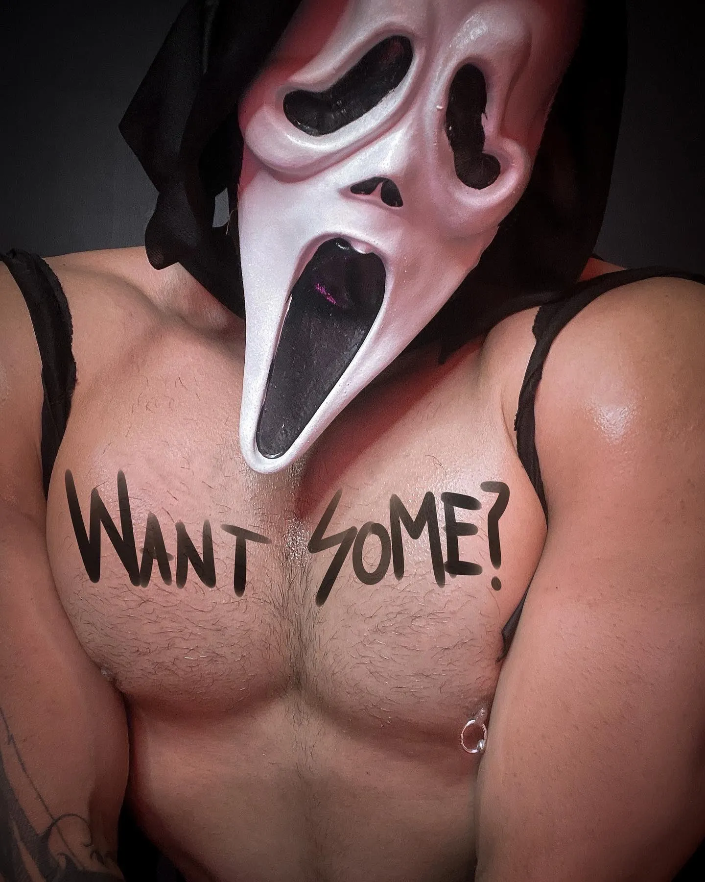 Do you like scary movies? ( @HeyVeneno )