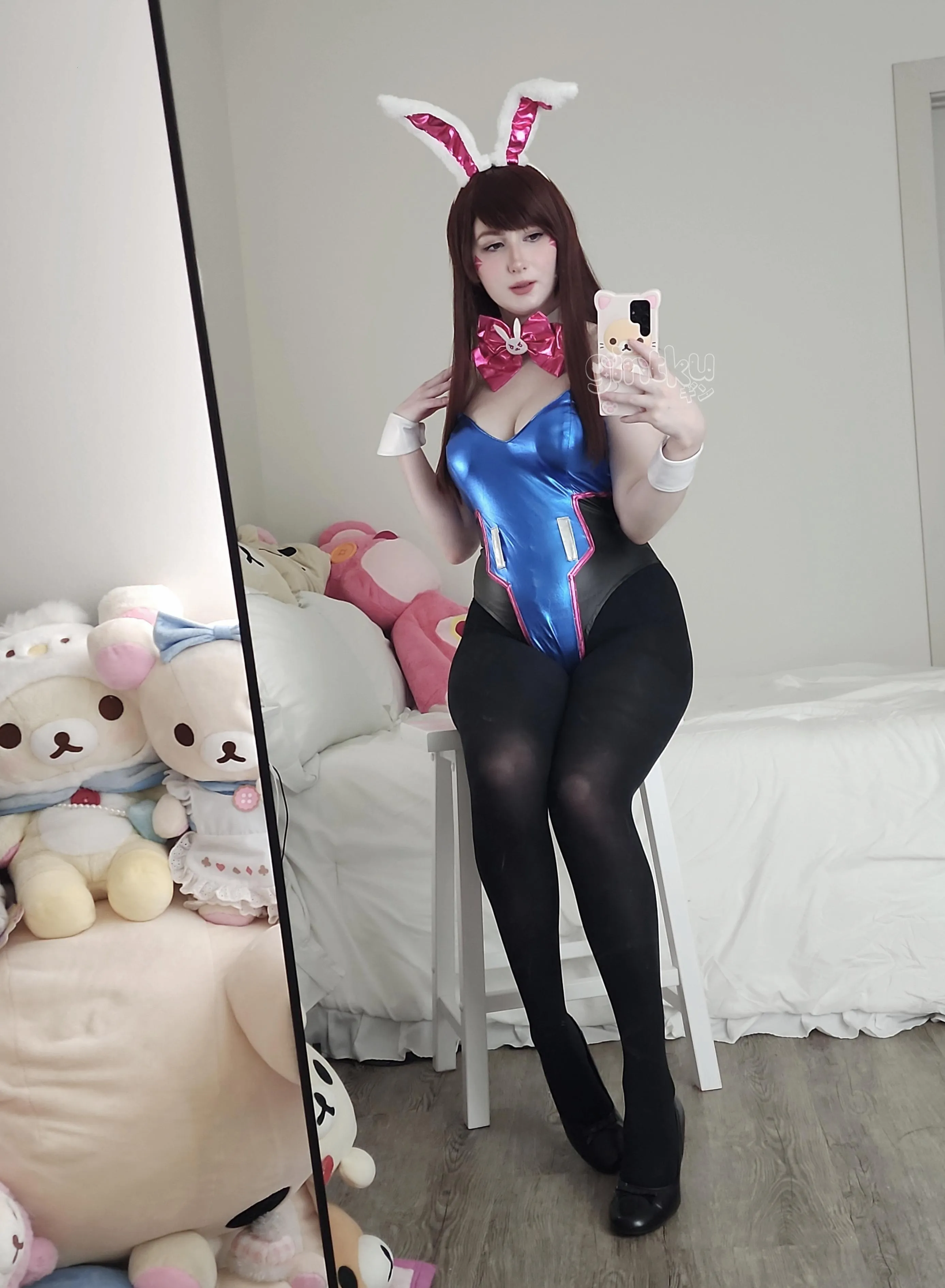 Dva Bunny Girl Cosplay