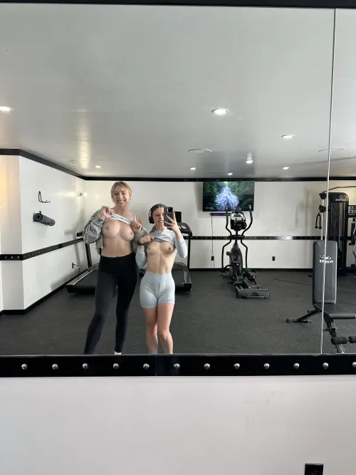 Flashing is more fun with friends ;)