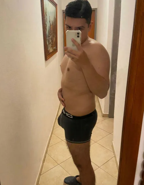 I really like tight underwear.