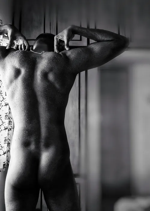 I'm not sure what I am doing with my hands 😂[M]