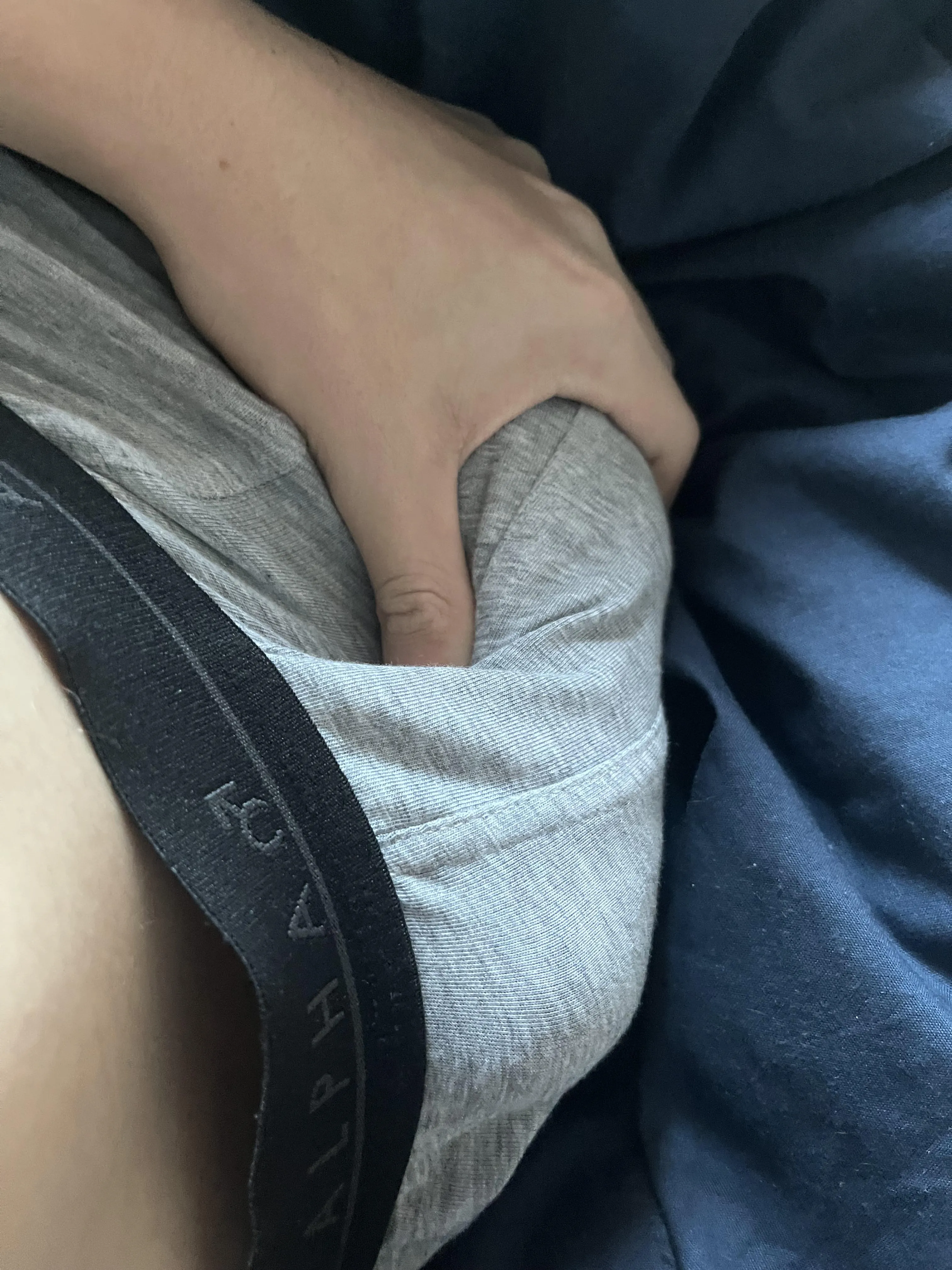 M18 big dick want to fuck for the first time