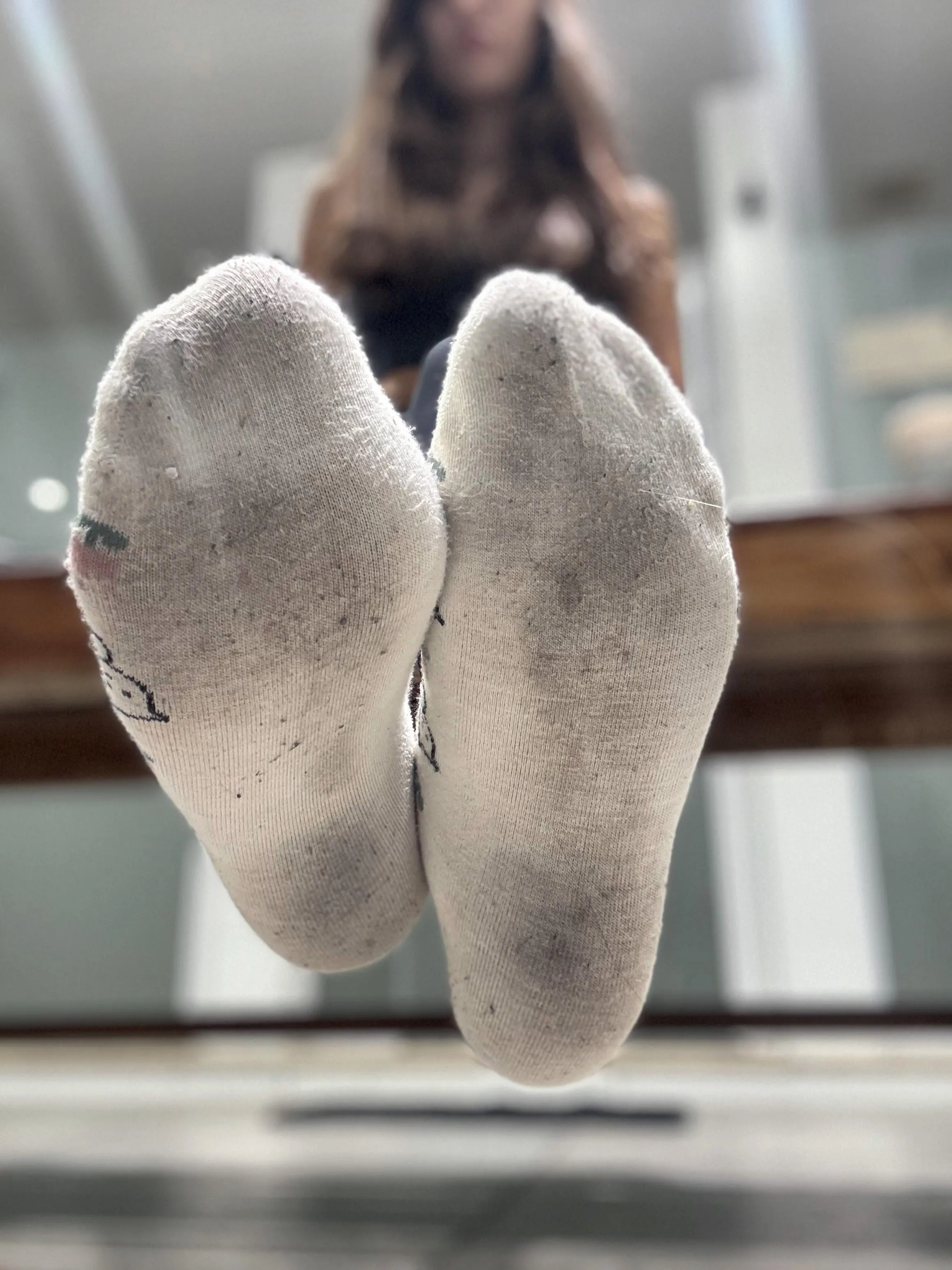 Mmm, they’re so sweaty and smelly… Do you dare to taste them after the gym?