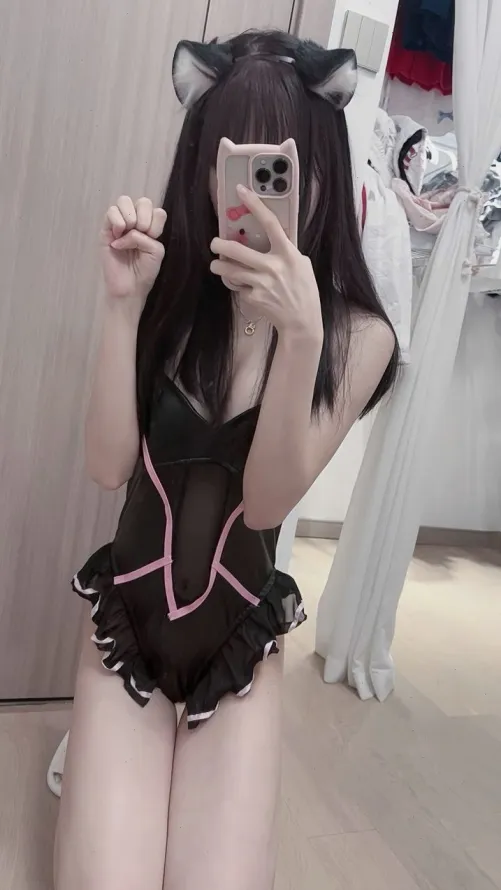 Nekochan loves pets and treats♥