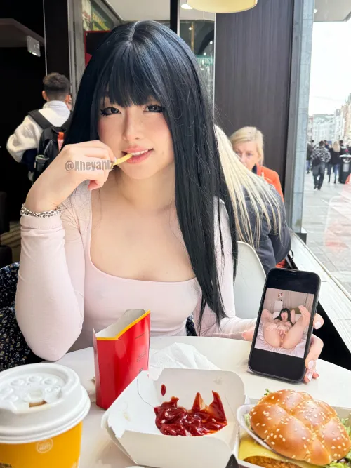 Oops that’s not the pic that I wanted to show you🫣😉