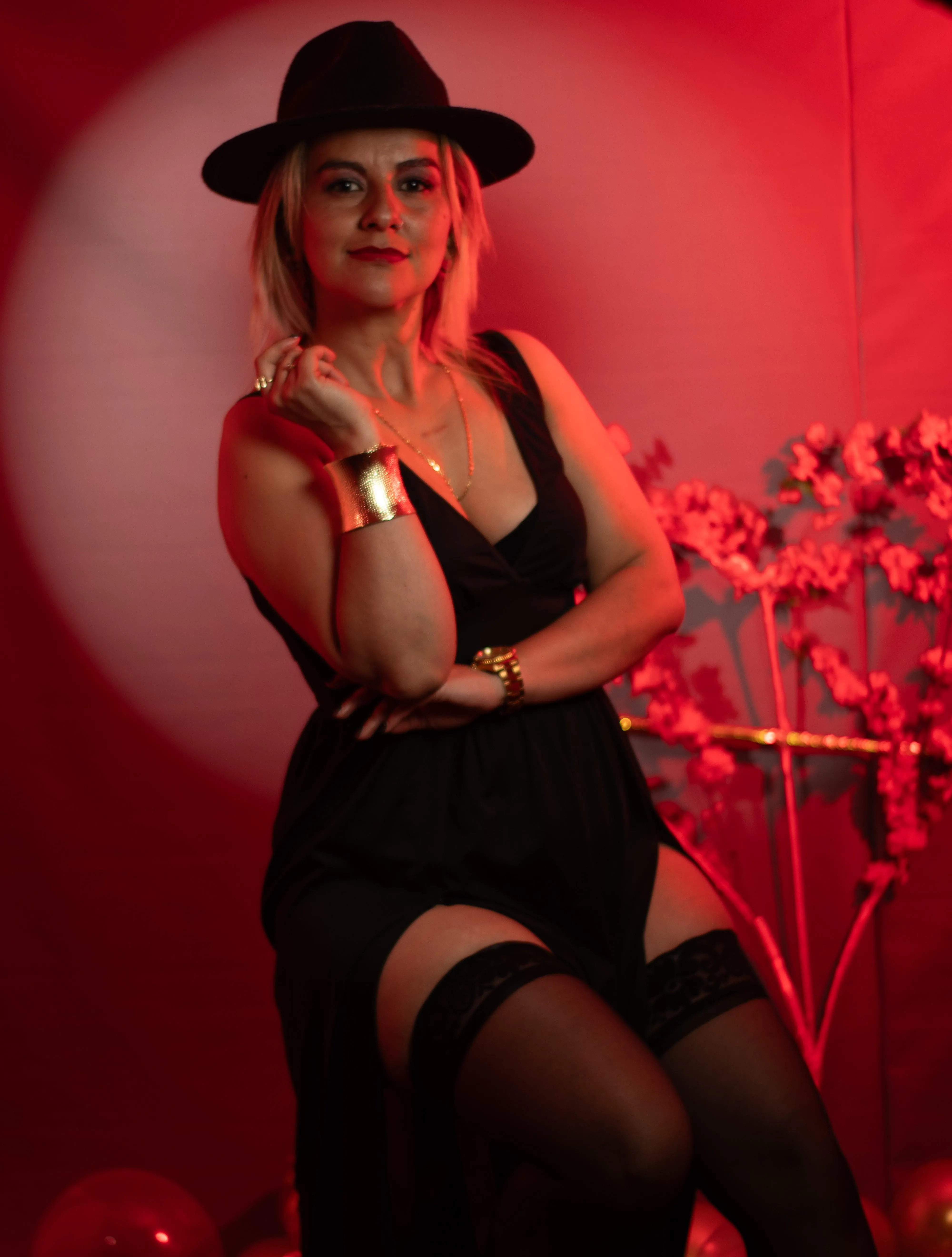 [PerlaDivaio] https://stripchat.com/PerlaDivaio/follow-me