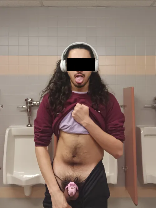 took this in the bathroom while skipping class ;)