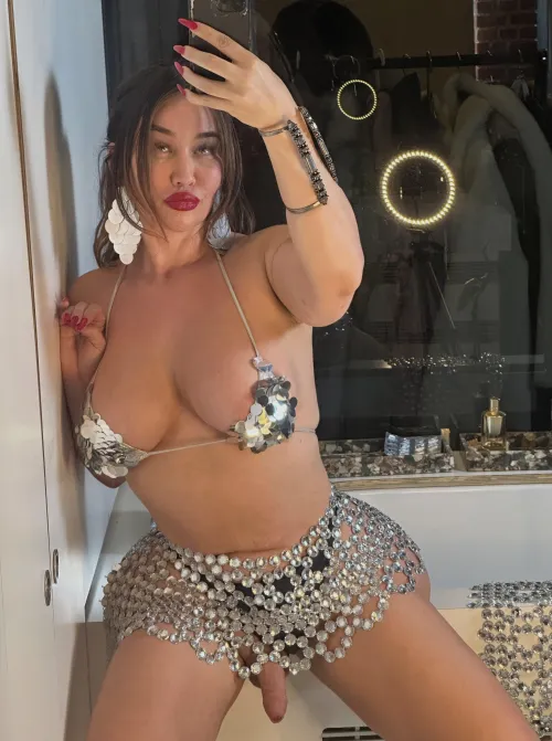 What do you call a girl who wants to fuck you?