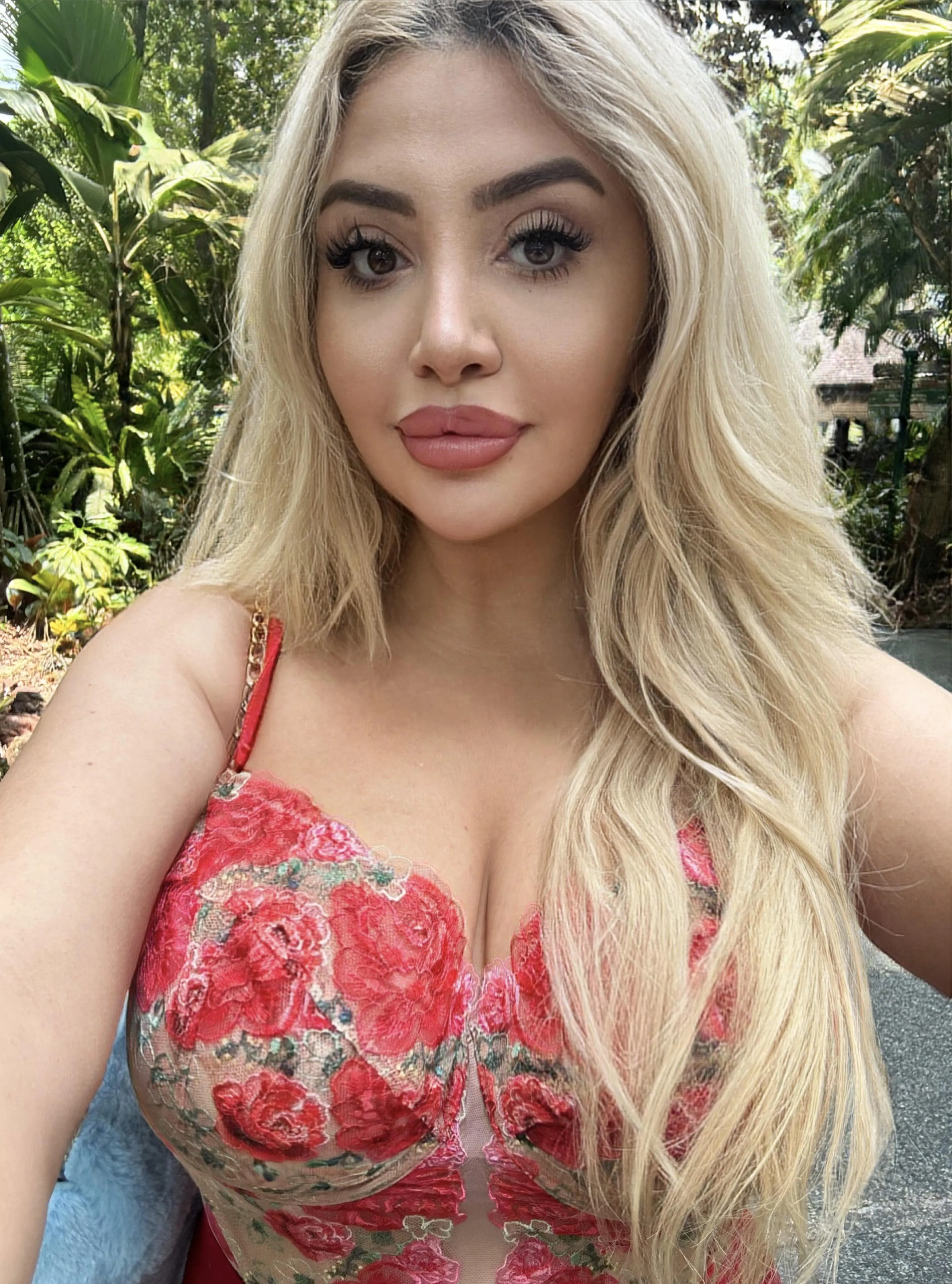 Your money looks better on me