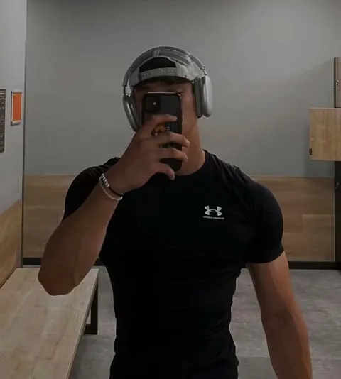 [22] Twunk here, would love to be served