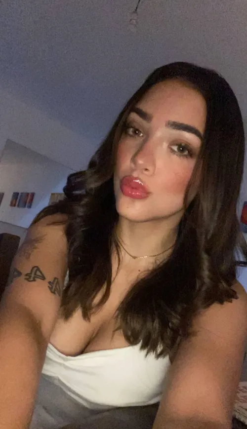 did you ever try a latina 19yo, y or n?