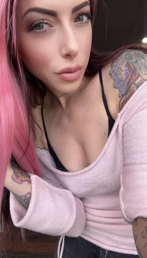 I caught you peeking! You owe me now for being so naughty!🤭