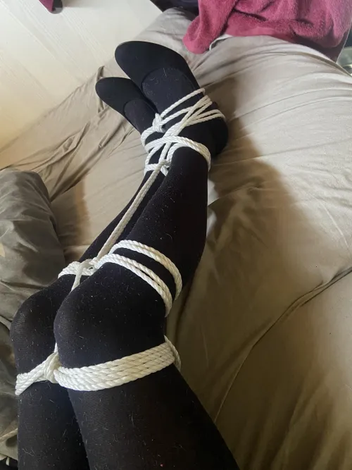 I love 🥰 ( selfbondage )