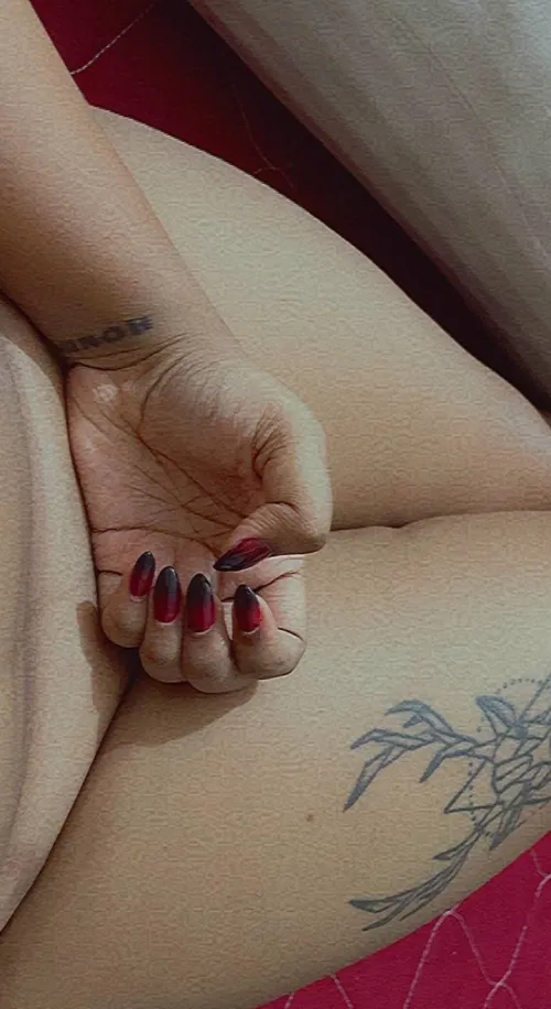 It's 1:02 am and I wish someone would make me pass out with lots of orgasms