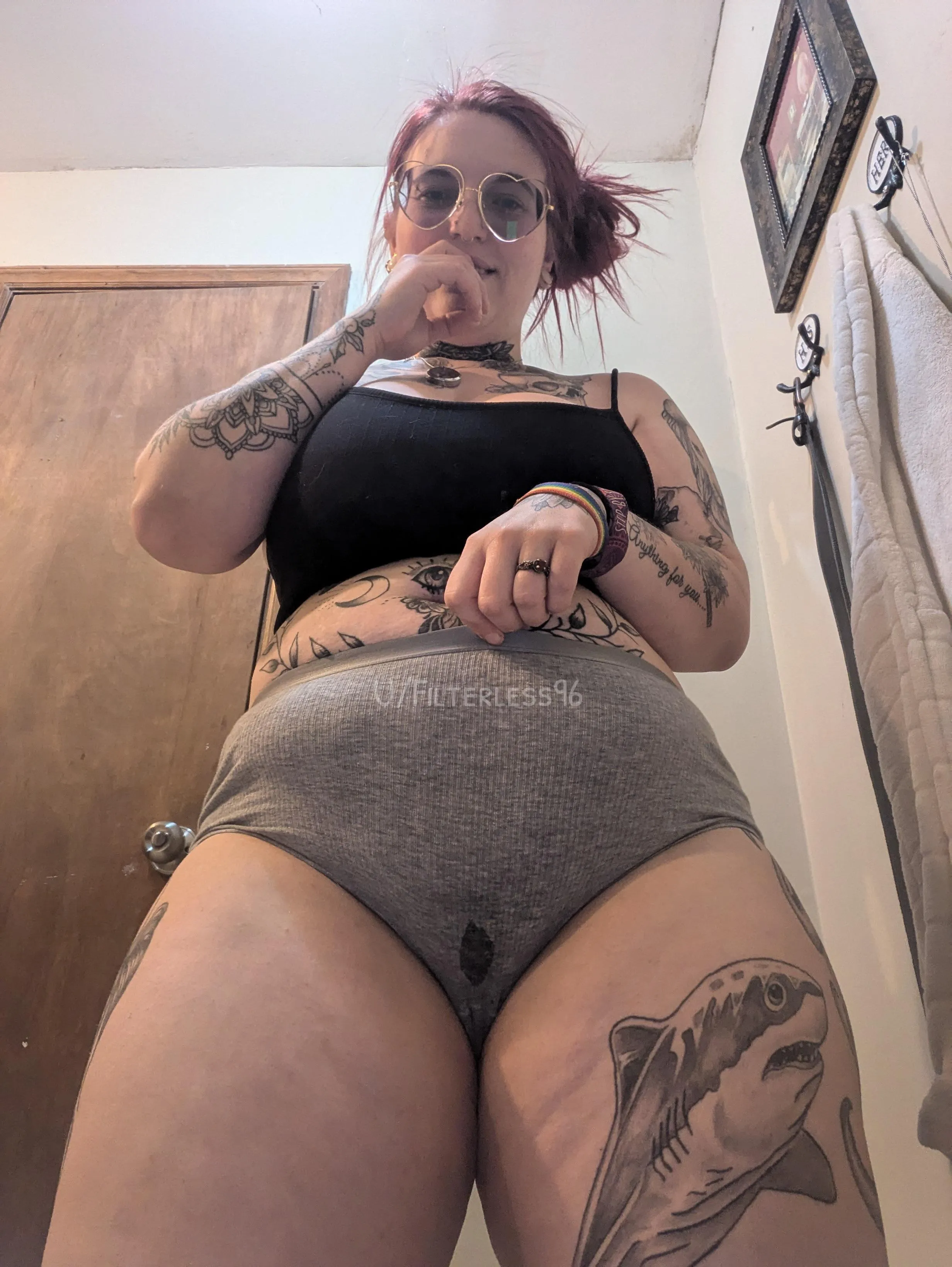 [p] I know you wanna drown in it