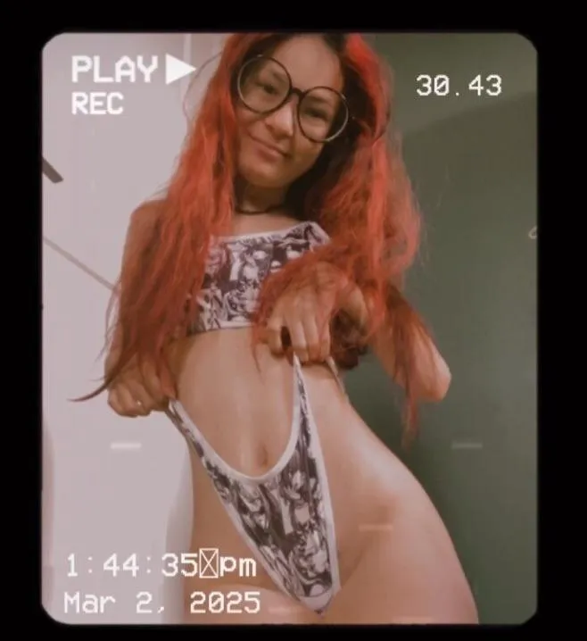 Time to get lucky this St Patricks day!🍀Preworns are half off 11-17th~ [Selling] gym pantys, socks, bras