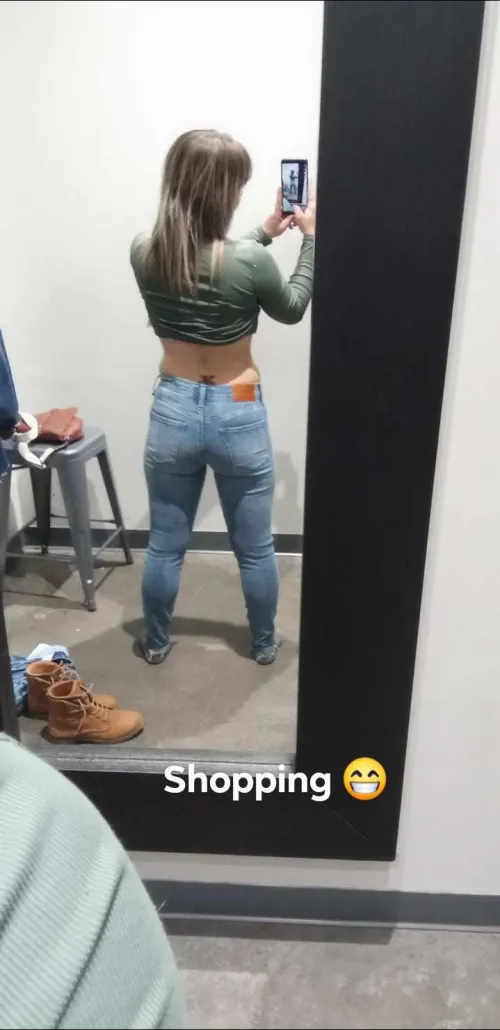 Would you finger a 31 year old hot wife?