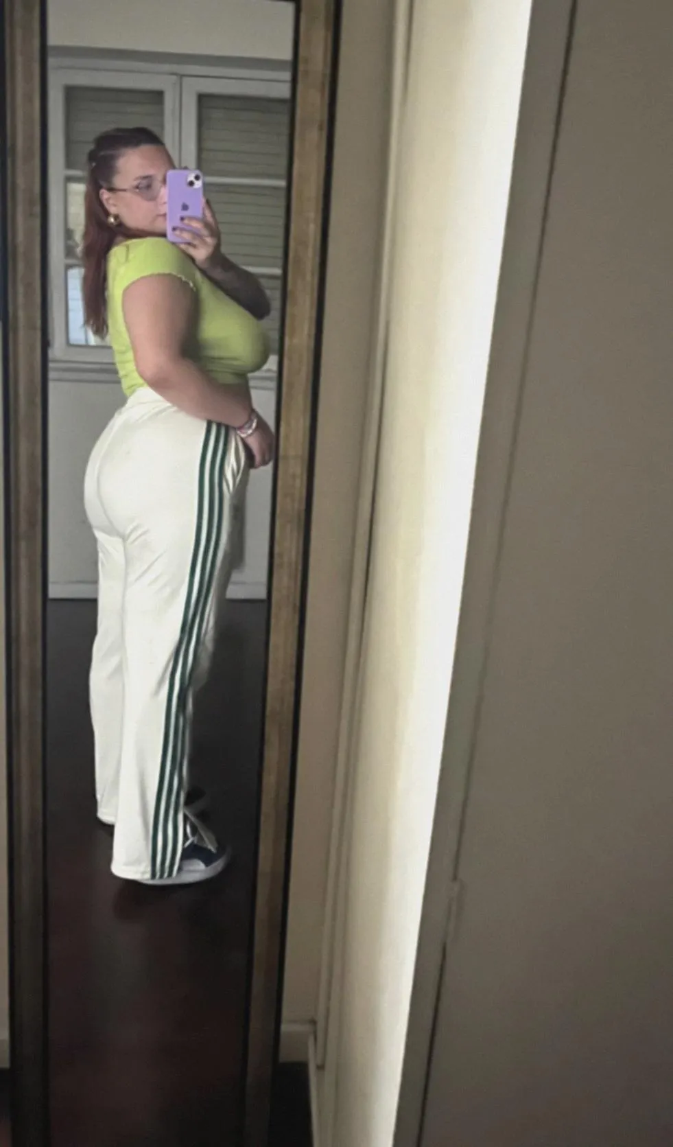 Y think you can handle me? I can be a bit of a handful sometimes