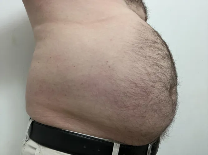 About to sit down and put more food in this belly if anyone wants to chat