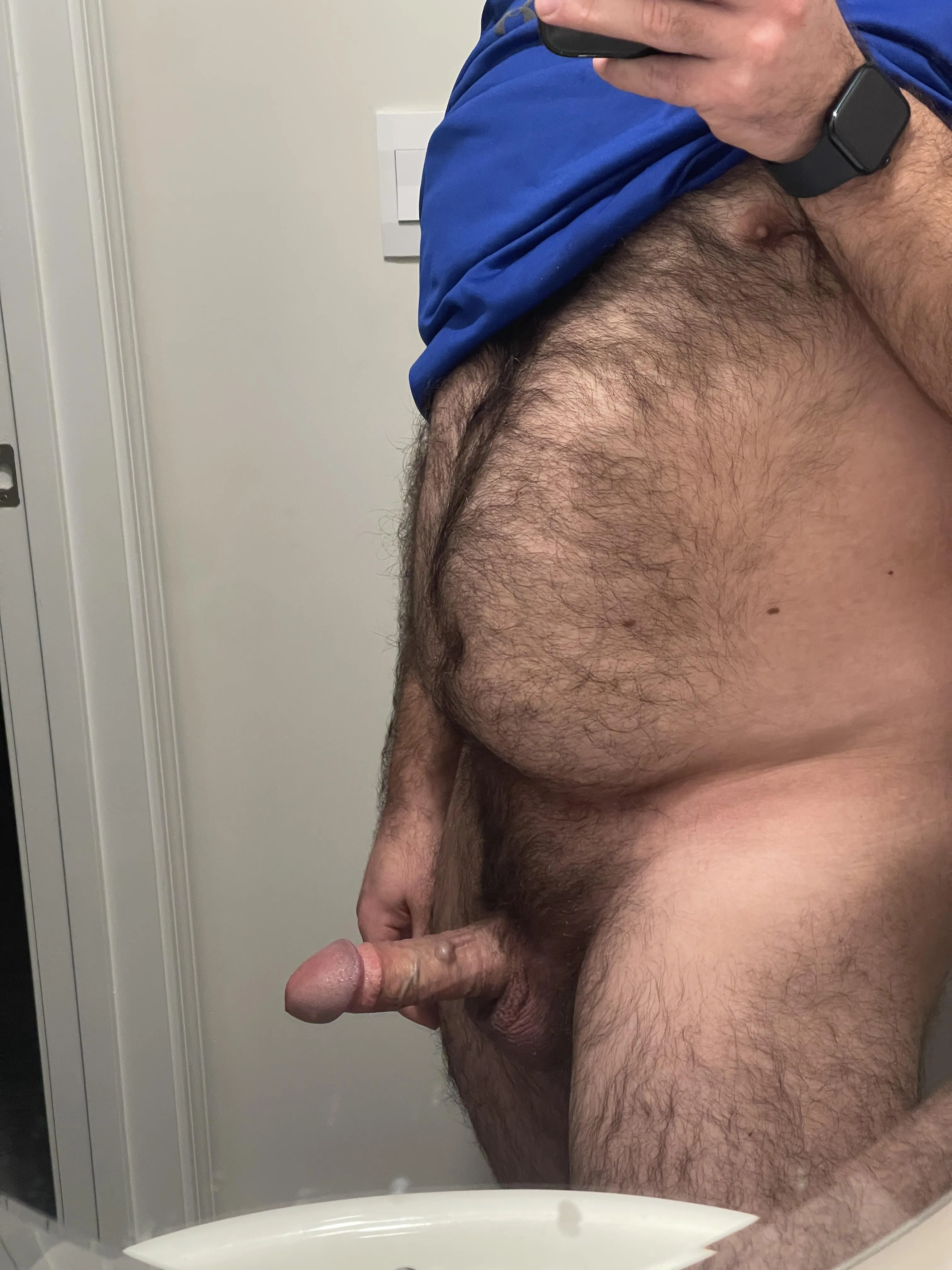 Anyone into married hairy dad bods?