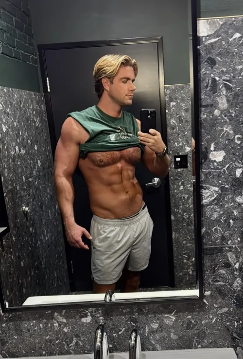 Chest holding my shirt up for me!