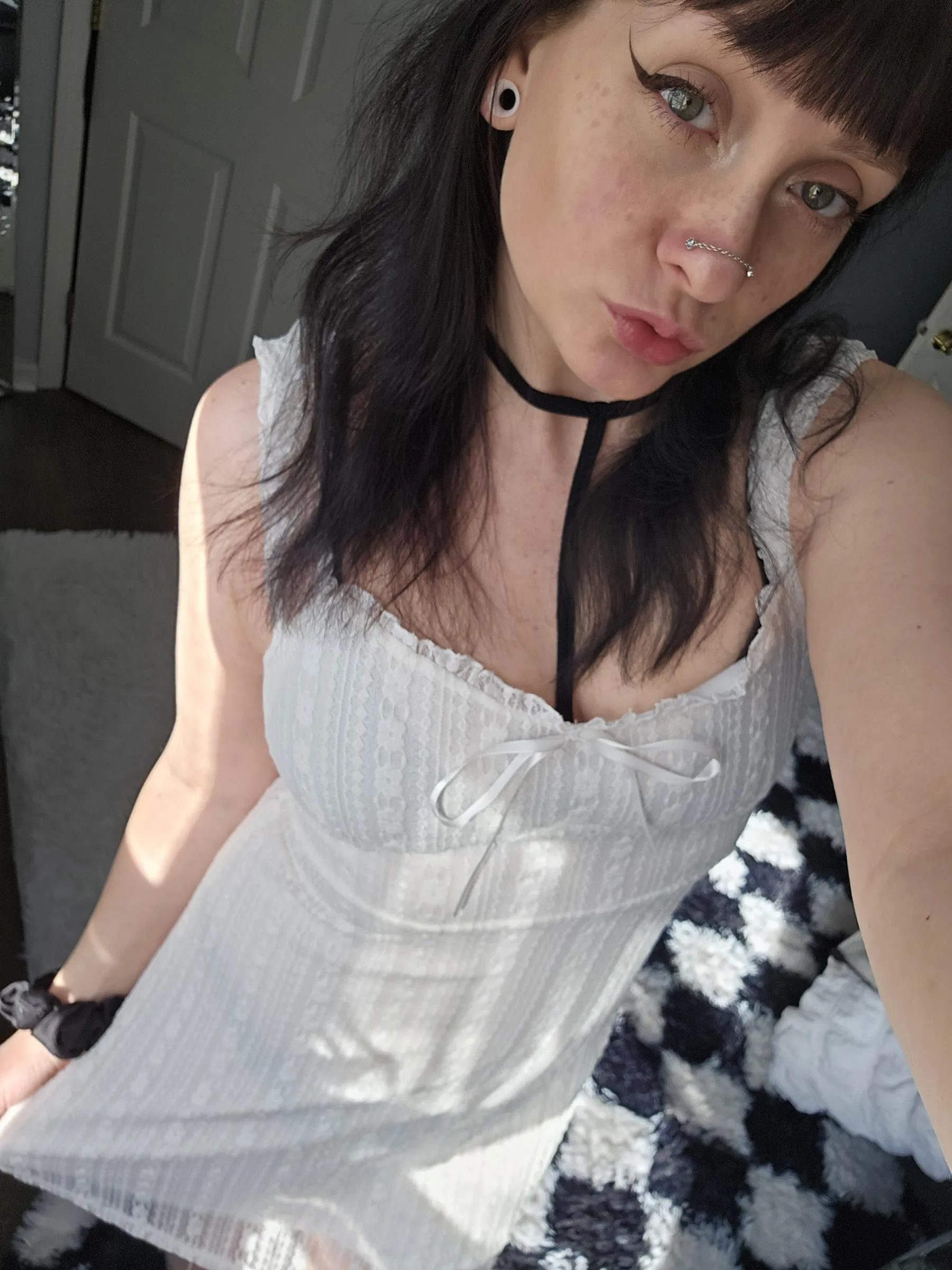 It's finally becoming sundress season!☀️🤍