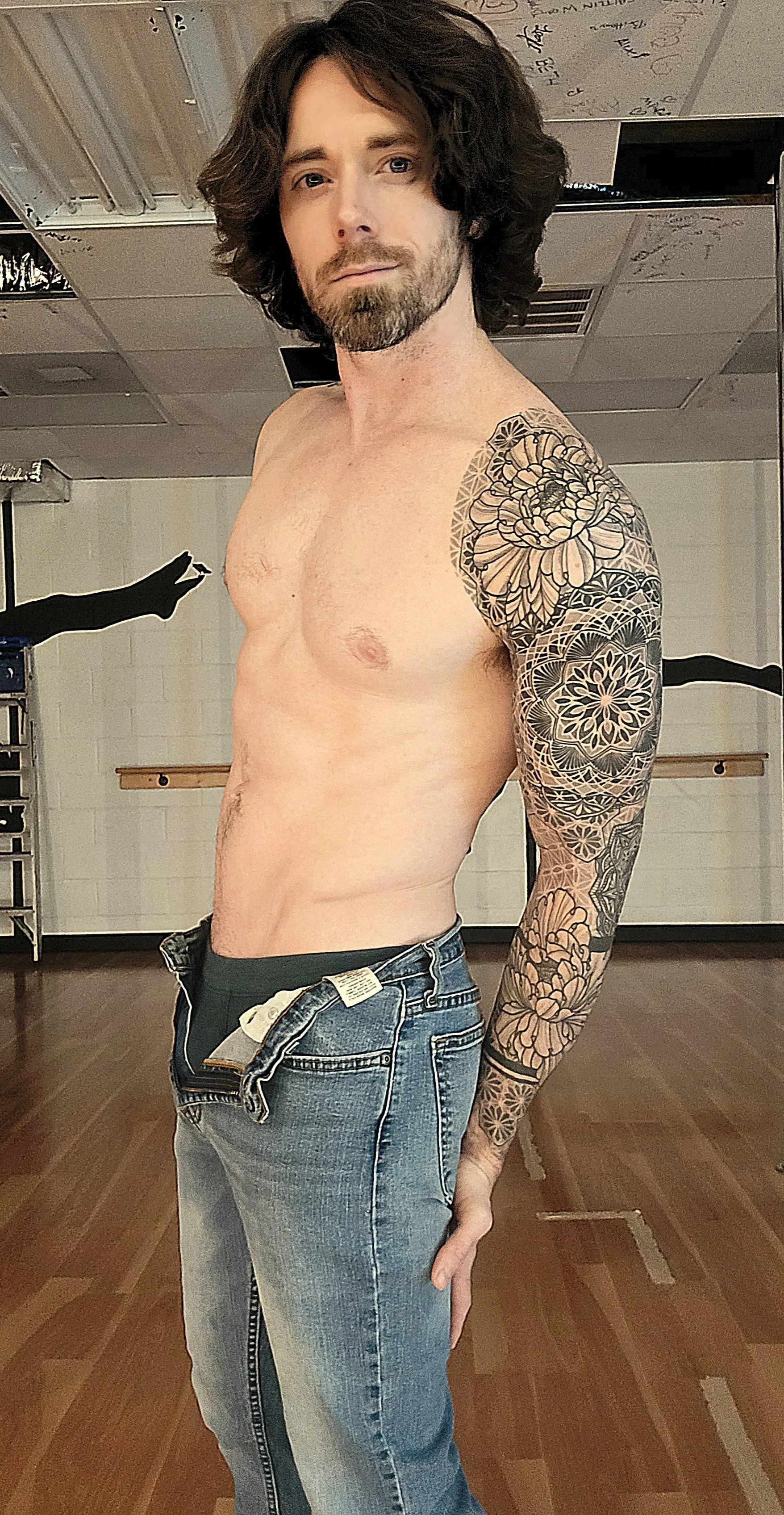 Love having your eyes on me