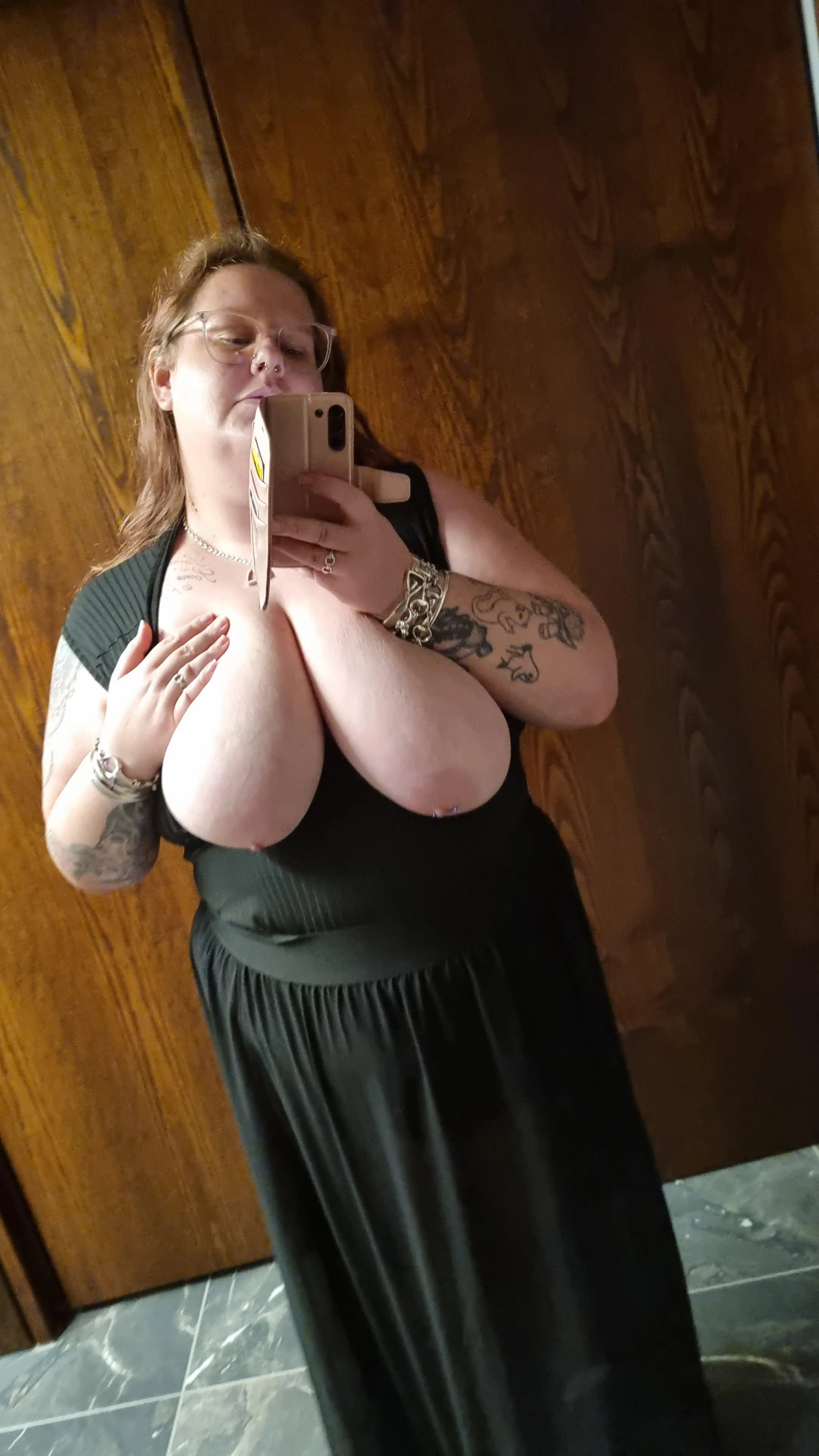 Naturally busty bbw
