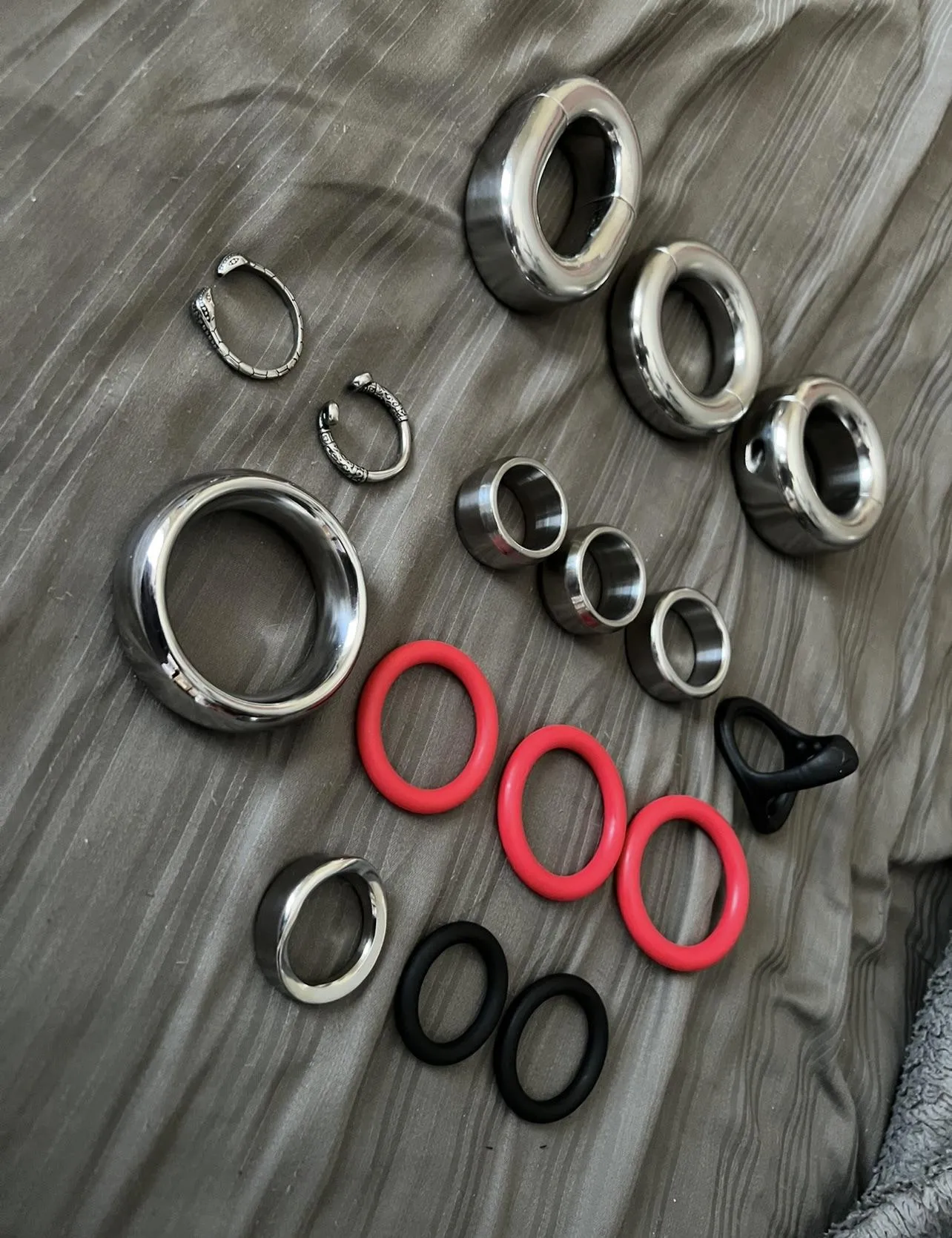 Pretty much most of my collection over past 2 yrs. My 2 lb oval I have on atm (Stretchers and Rings mixed are shown)