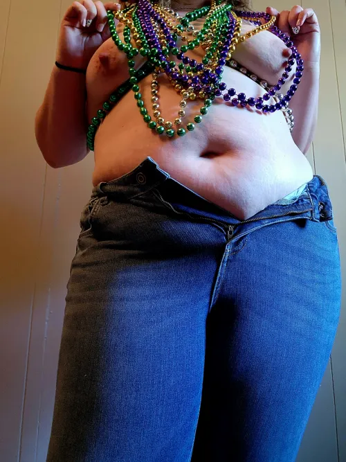 Throw me some beads!