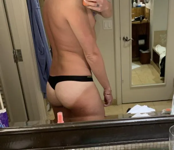 Vacation thong