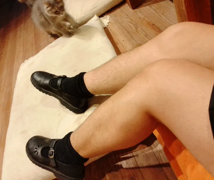 with my little shoes... 😽