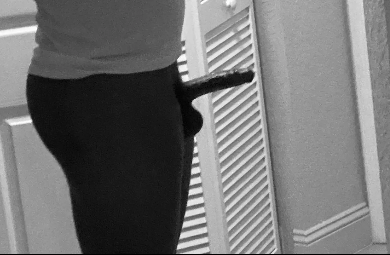 26 [M4MF] Straight-curious BBC looking to get down with a couple with a big cock or big boobs (or both!) DDF. Will travel. (Caption) (dm for more pics)