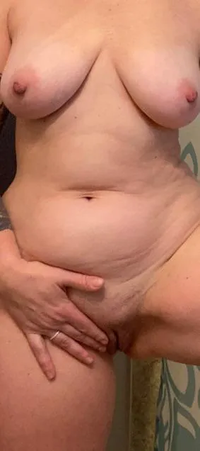 47, F, 159 lbs, 4’10