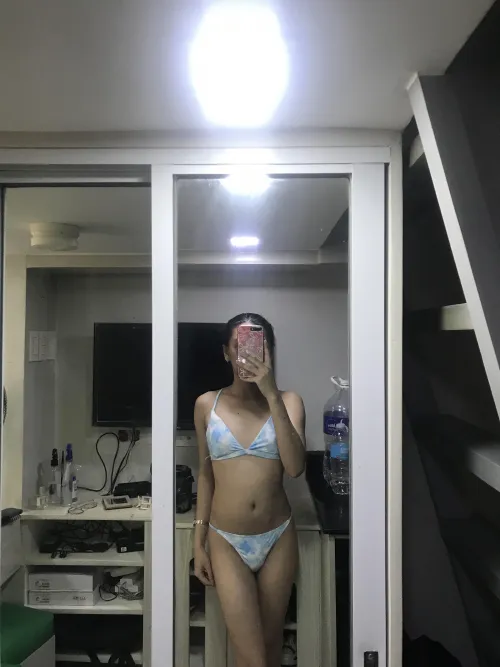 Can you rate my little bulge from 1-10 darling?🍆💦🍑