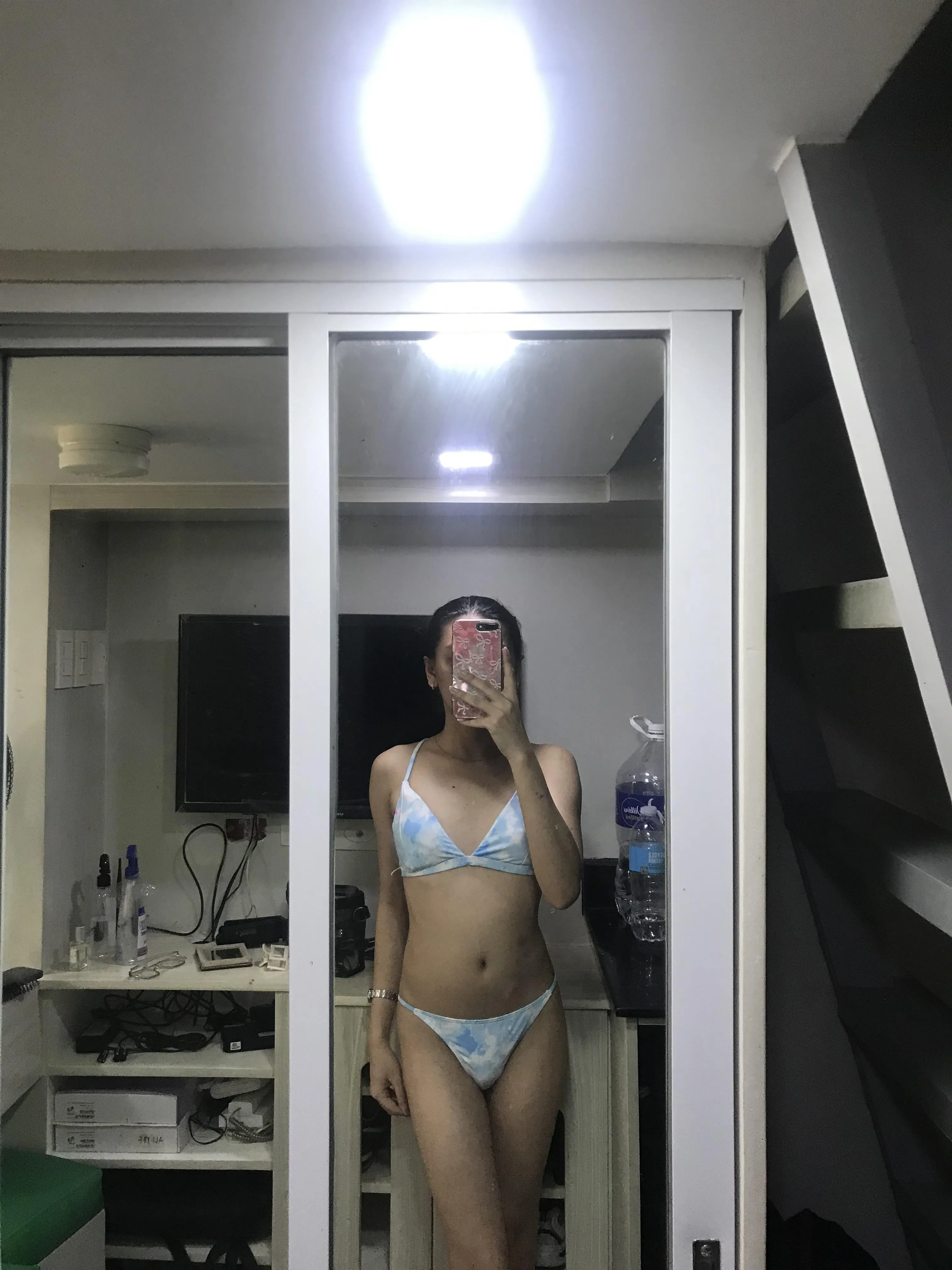 Can you rate my little bulge from 1-10 darling?🍆💦🍑