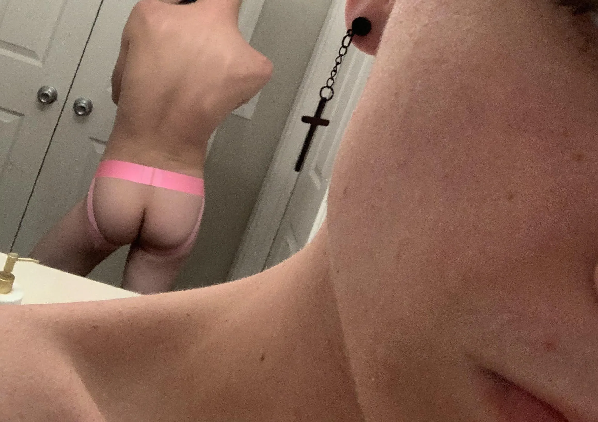 Does pink look good on me??