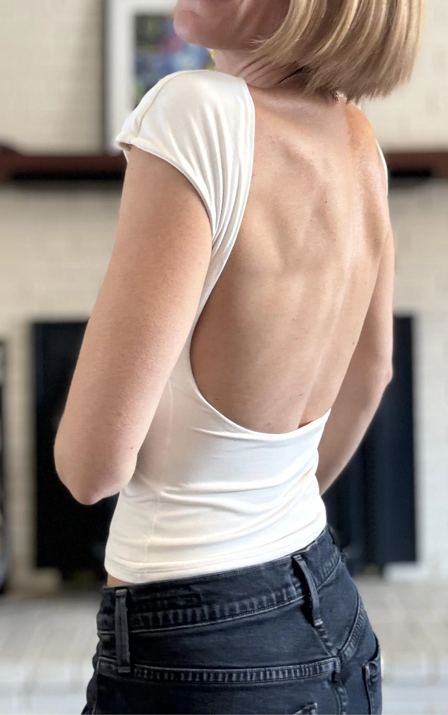 I love backless shirts