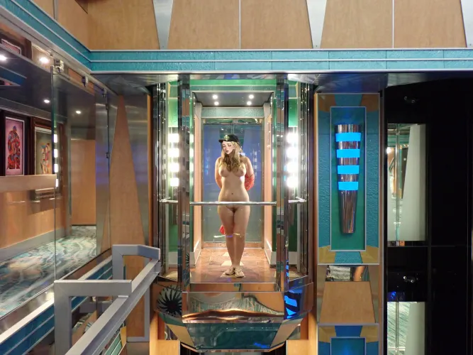 Loving the Carnival elevator 😀