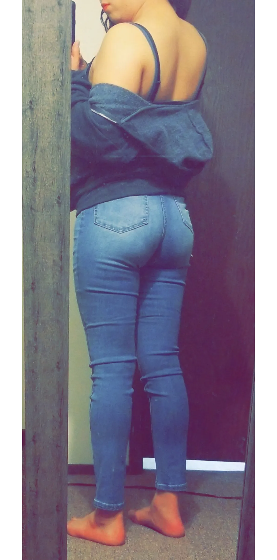 Very subtle pantie line but still very sexy 😉