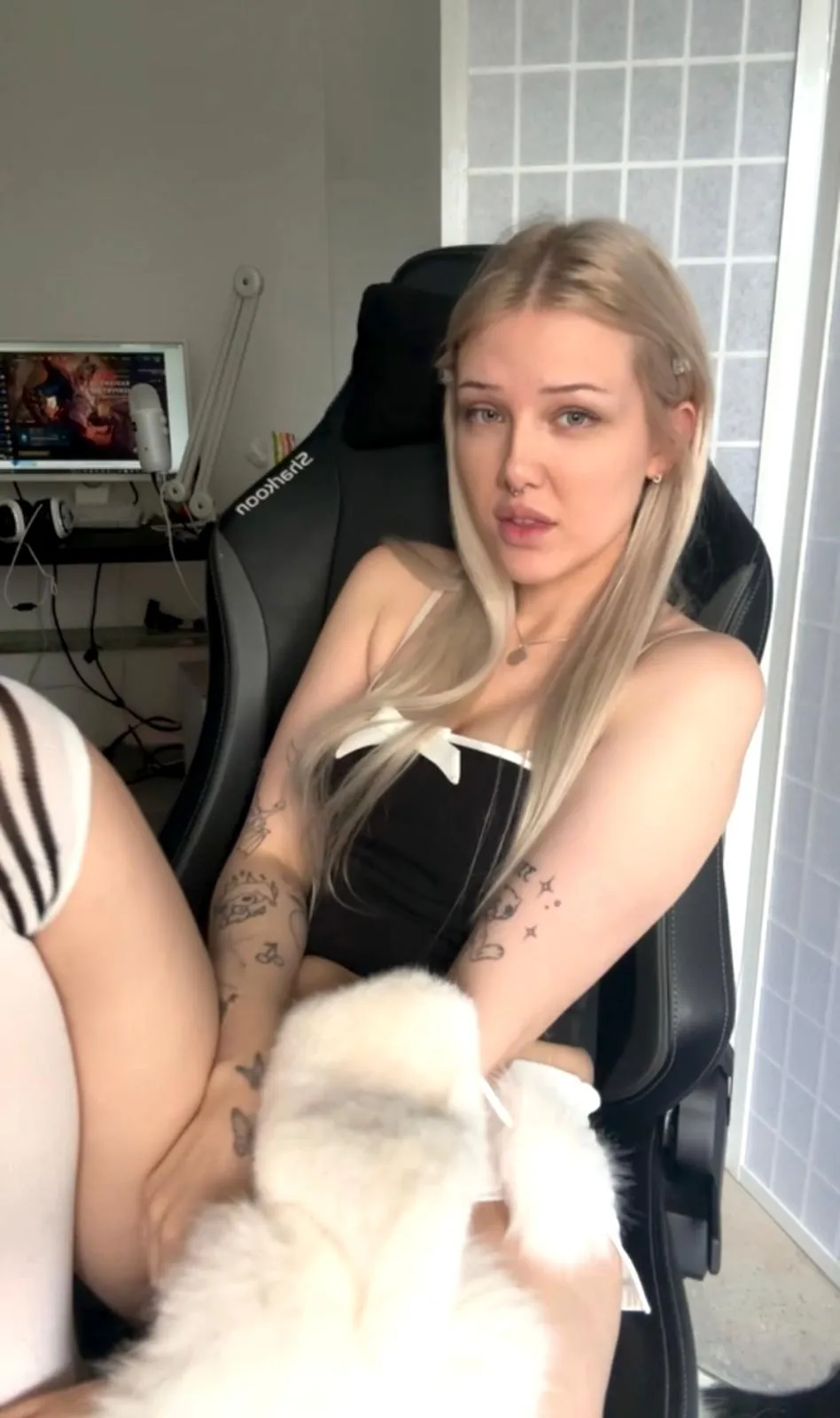 wanna chat? got all night ;)