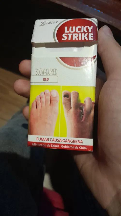 Chilean Lucky Strike Red