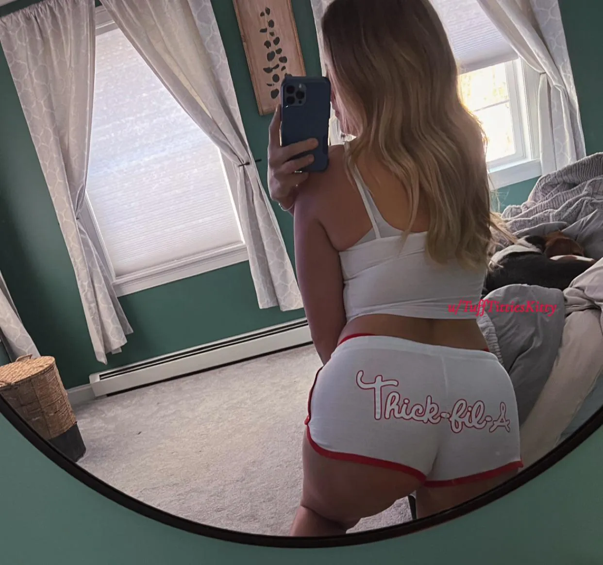 Feels like I’m one of the few people who posts here regularly🤭 hope ya’ll don’t mind