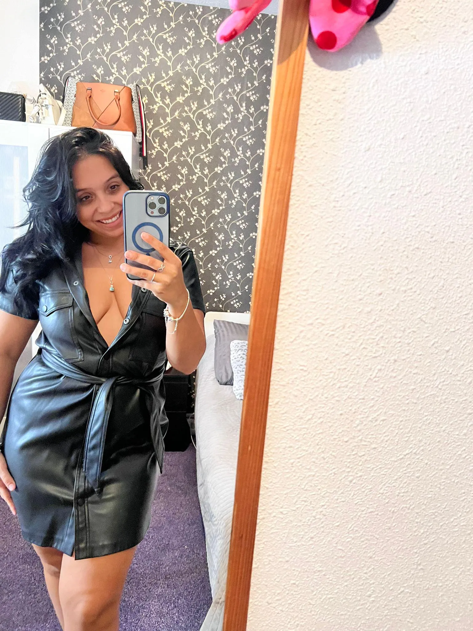 Milf Not ideal, but fully natural, sexy and naughty for you