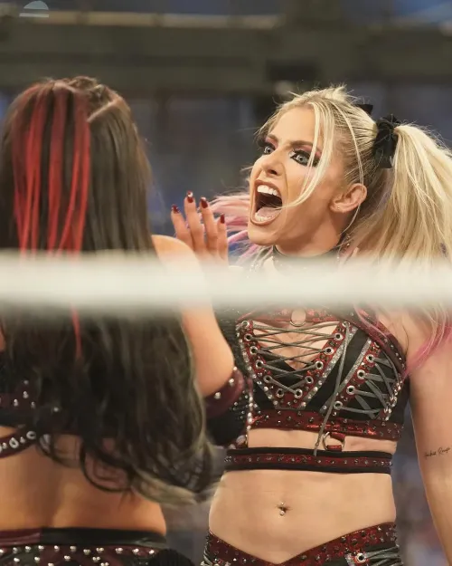 Five feet of fury: Alexa berating Roxanne Perez